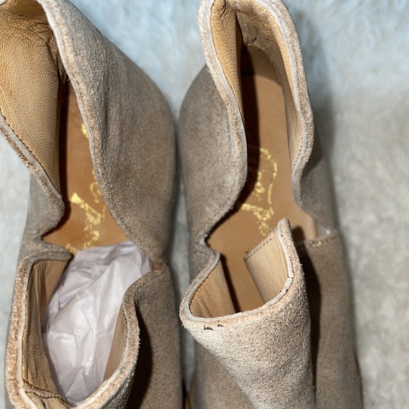 Free people Charm double V taupe suede booties 6 - Picture 10 of 12